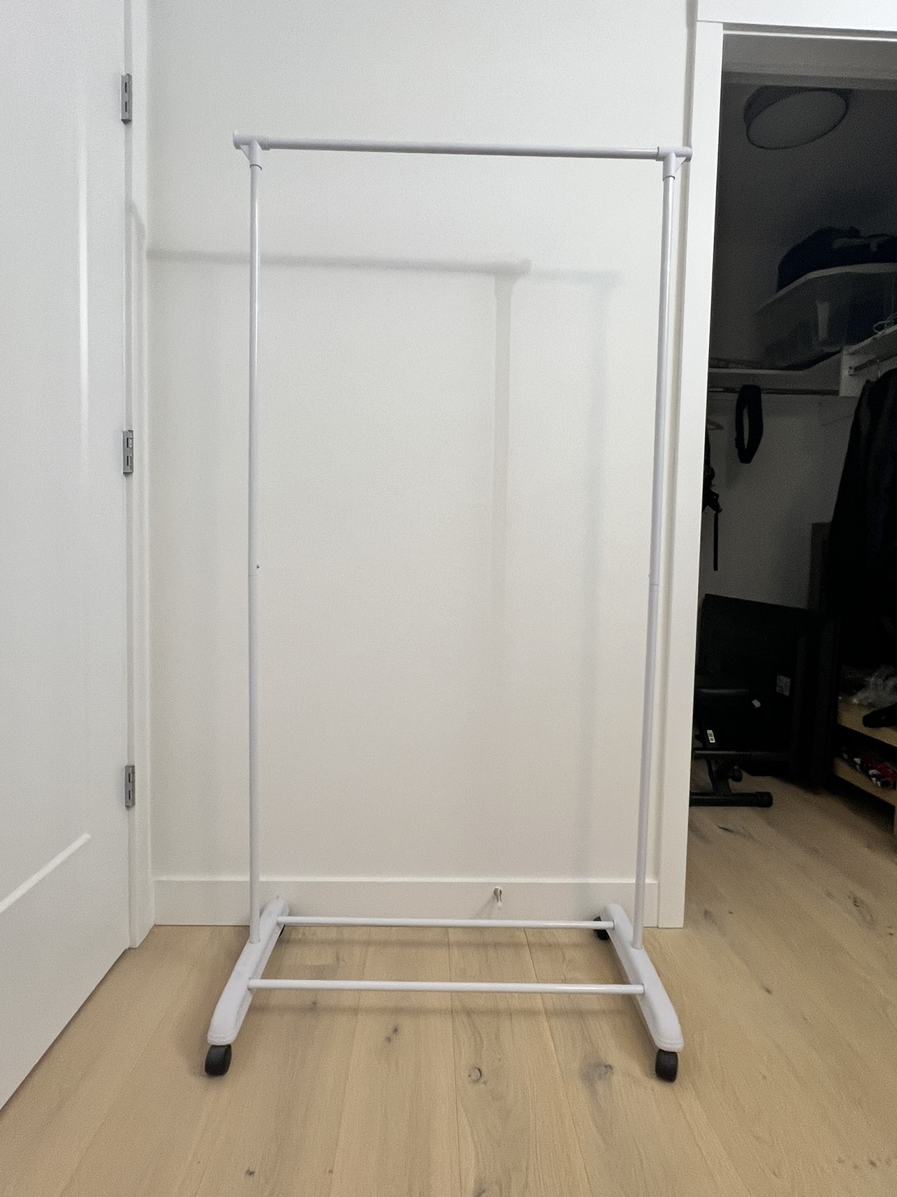 Clothes rack