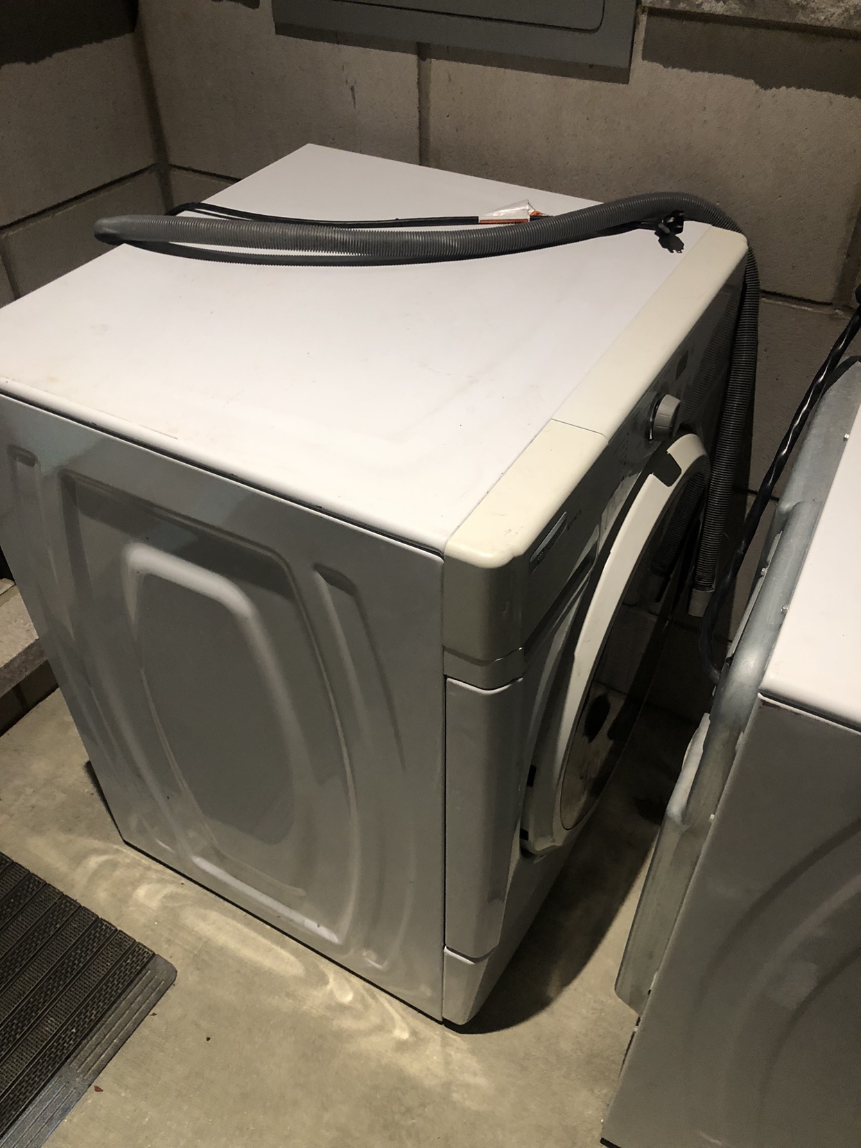 Washer and  dryer - photo 3