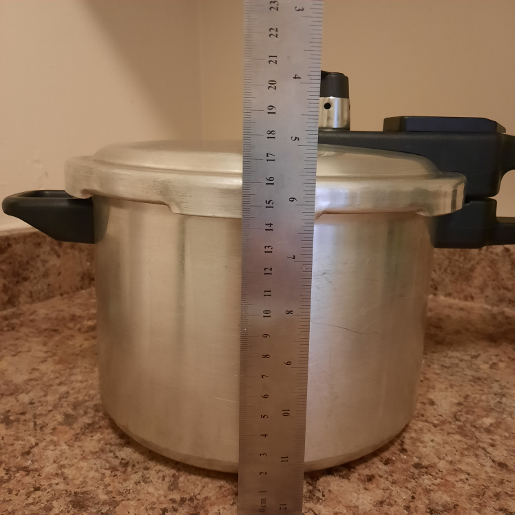 Pressure Cooker 6 Qt, Aluminum thumbnail