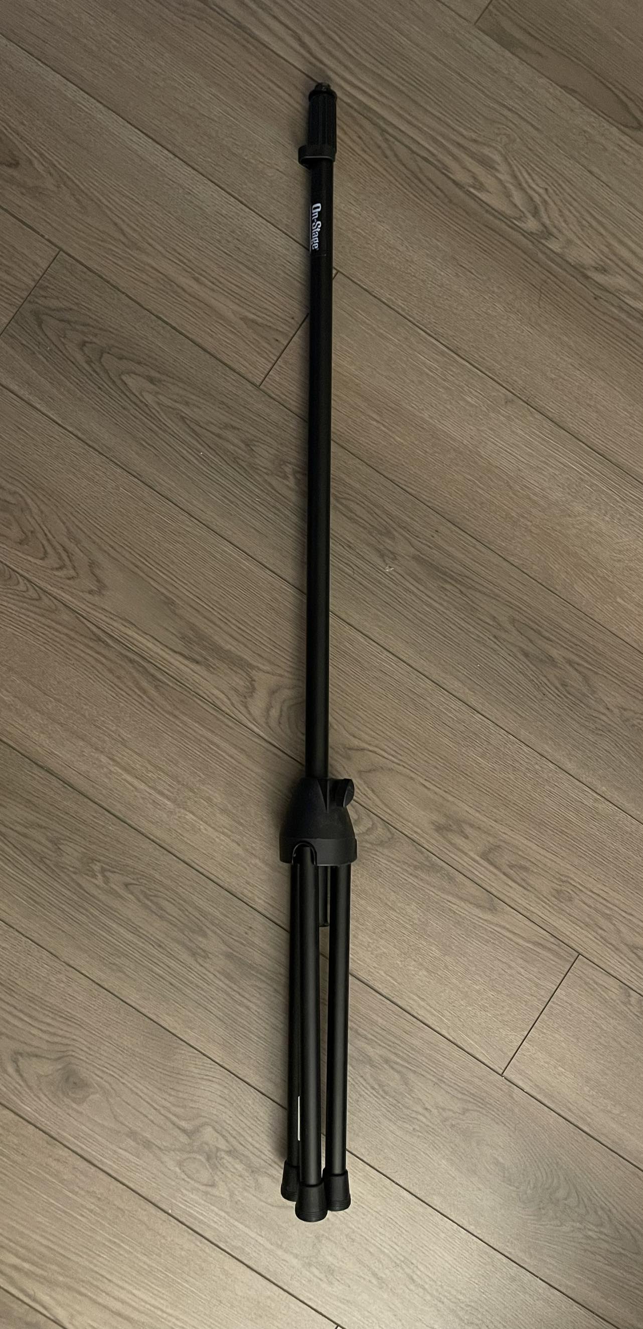 Tripod Microphone Stand thumbnail