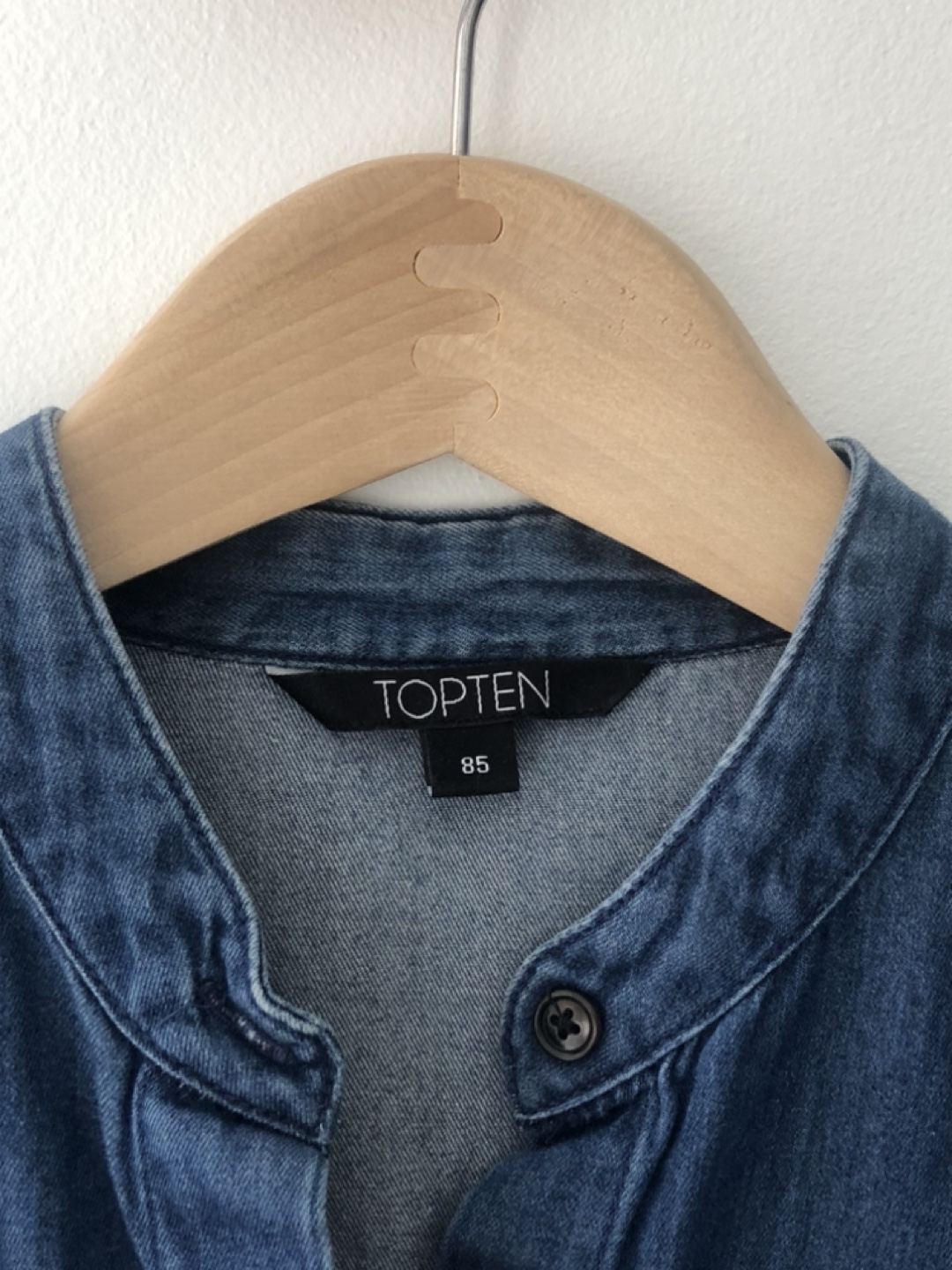 Band Collar /Mandarin Collar Chambray Long Sleeve Top image indicator(3)