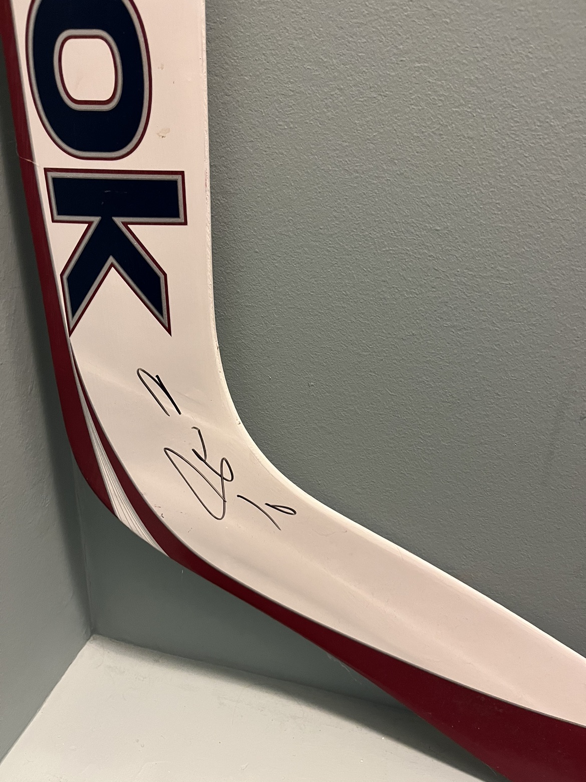 Semyon Varlamov signed Avalanche stick thumbnail