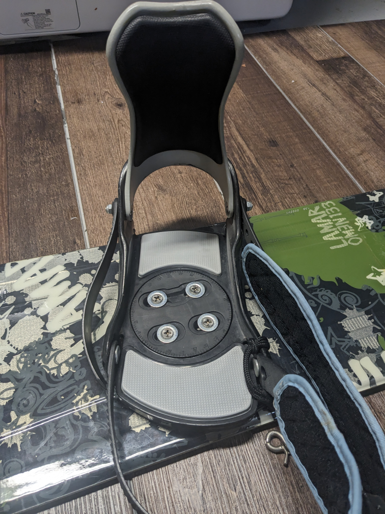 132 cm Lamar snowboard and Firefly bindings - photo 4