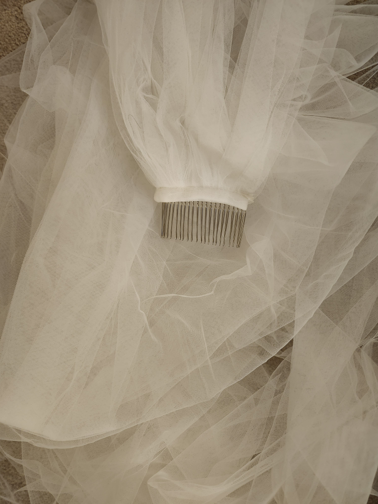 NEW Extra Long Cathedral Bridal Wedding Veil image indicator(4)