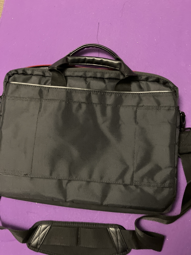 Thinkpad carrying case for laptop image indicator(3)