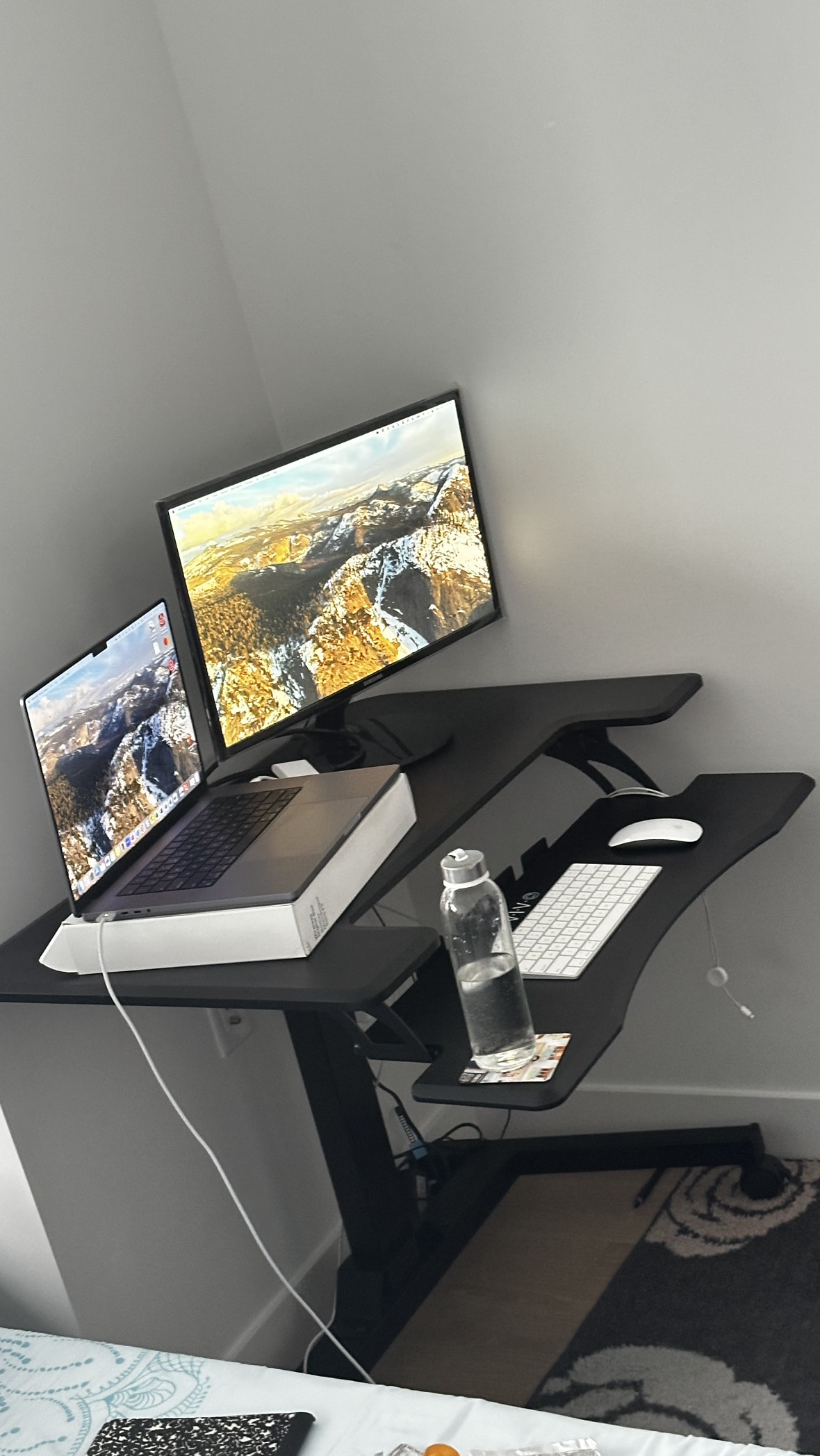 Adjustable height desk with wheels - photo 2