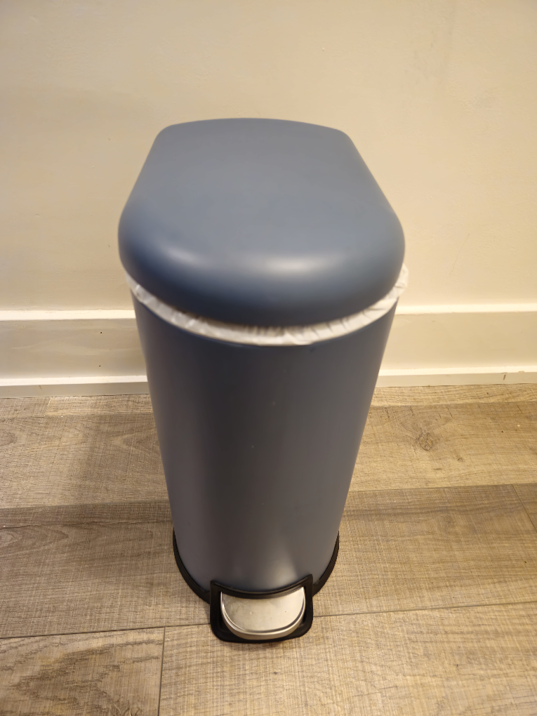 Garbage Can and Bath Garbage Can - photo 2