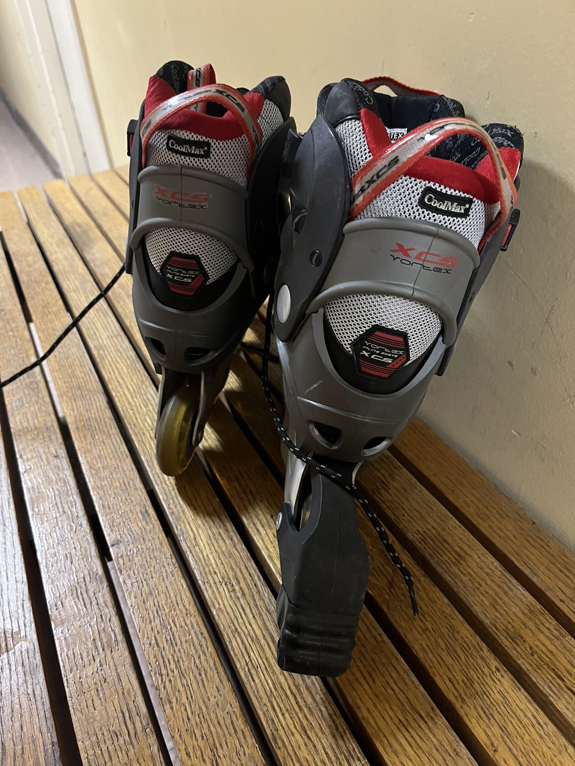 Vortex XCS inline skates (men’s 8 / women’s 9) - photo 5