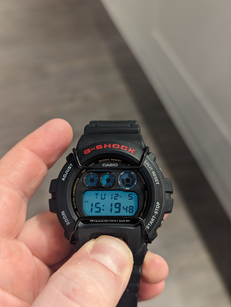 Casio G-Shock DW-6900 - photo 2