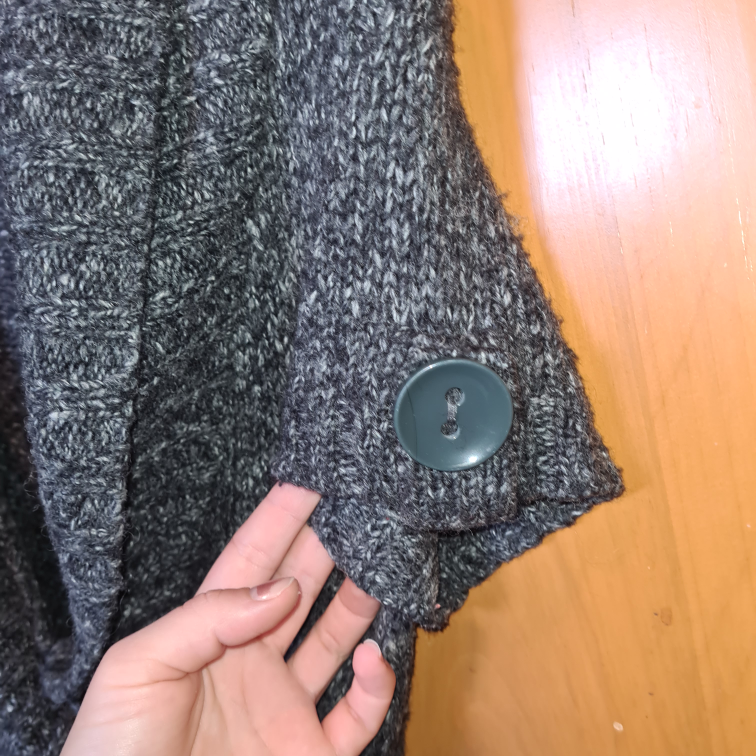 Knitted cardigan for Winter 🎁 image indicator(7)