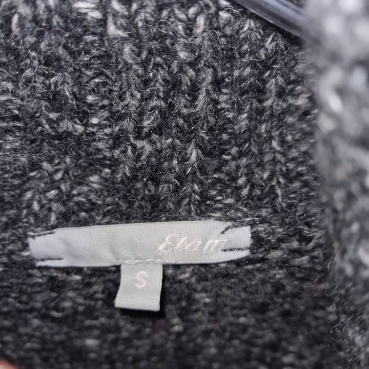 Knitted cardigan for Winter 🎁 image indicator(10)