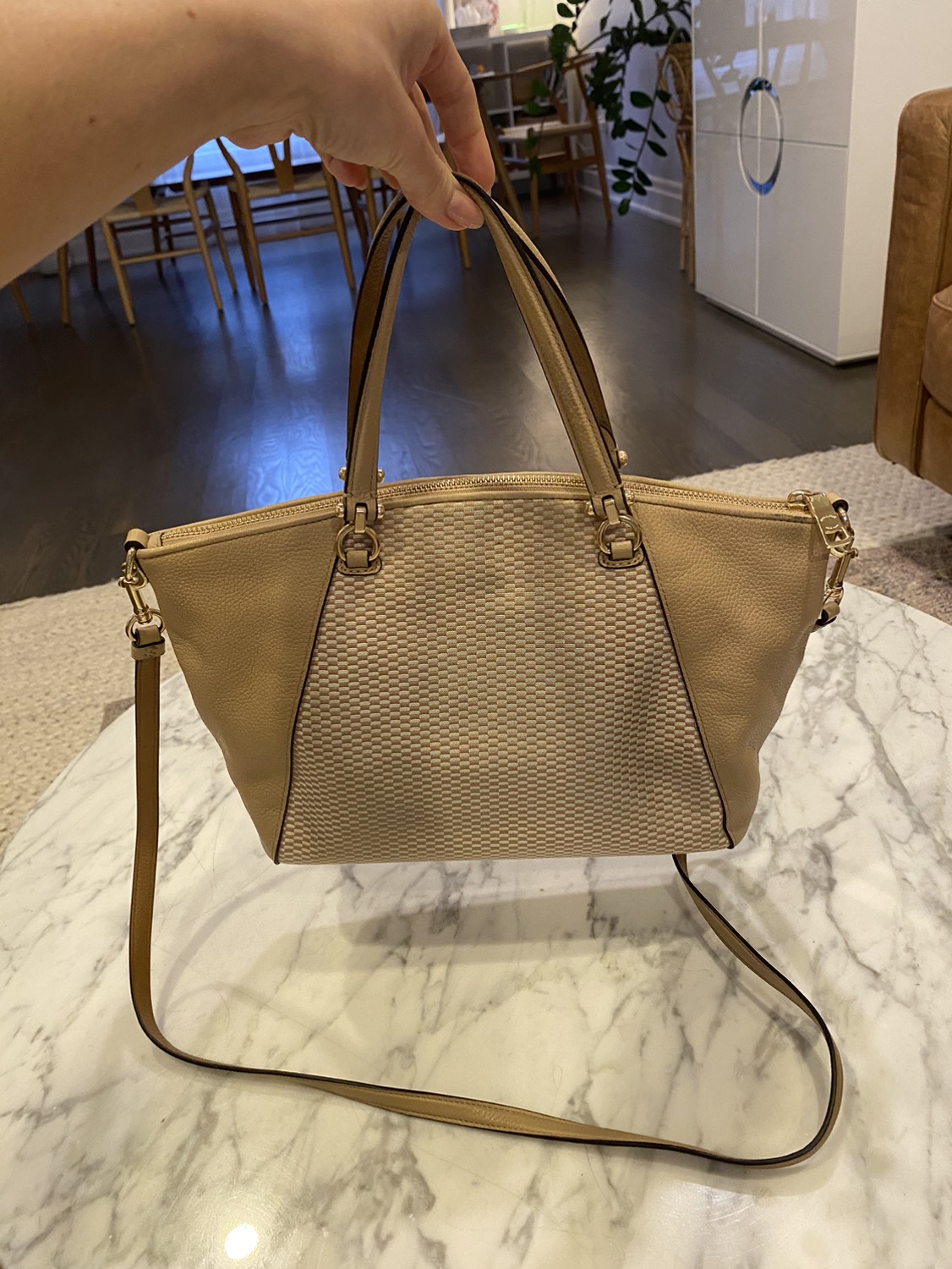 Coach purse, ivory image indicator(3)