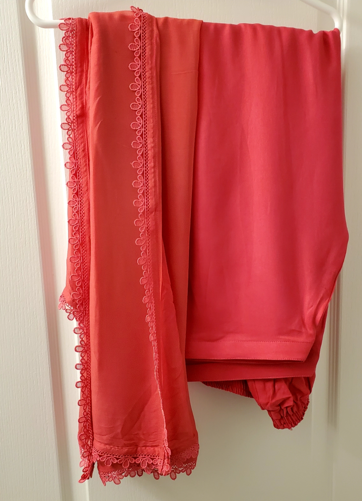 New Pakistani Marina Silk Dress Pick up only 16th and BurOak - photo 4