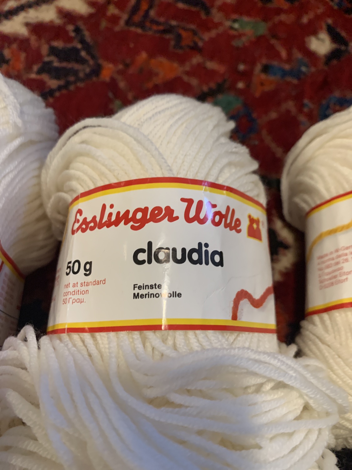 New White 100% soft virgin wool image indicator(2)