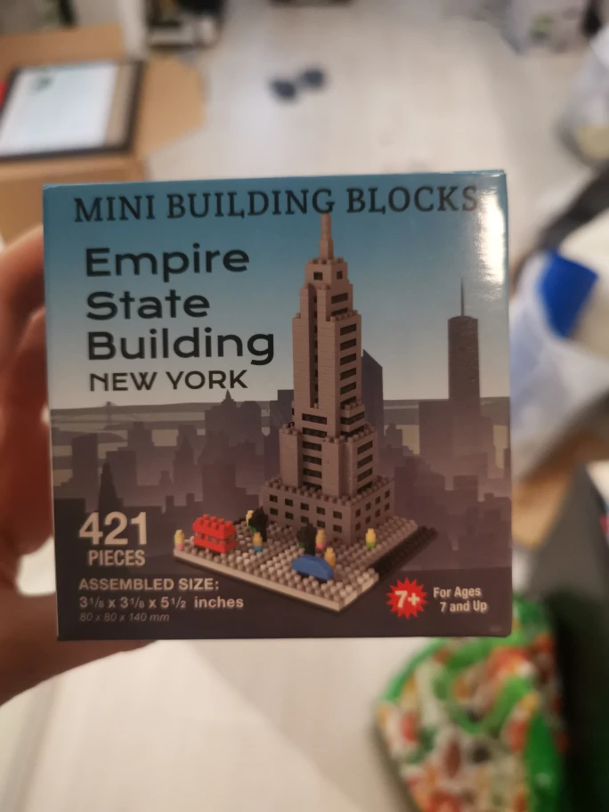 Empire state building NY thumbnail