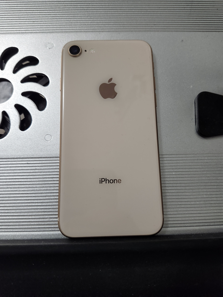 Iphone 8 Rose gold image indicator(3)