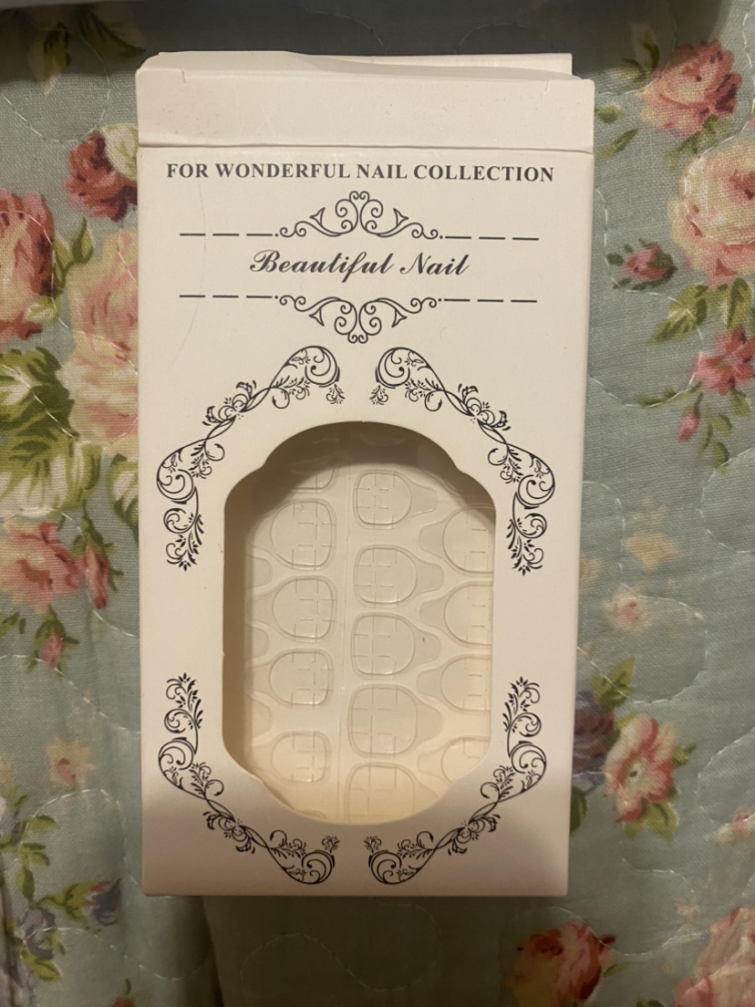 Press on pink nails image indicator(3)