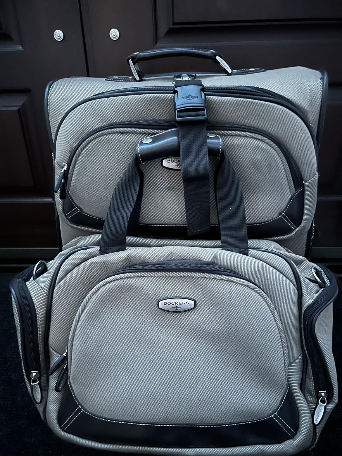 Medium size luggage image indicator(9)