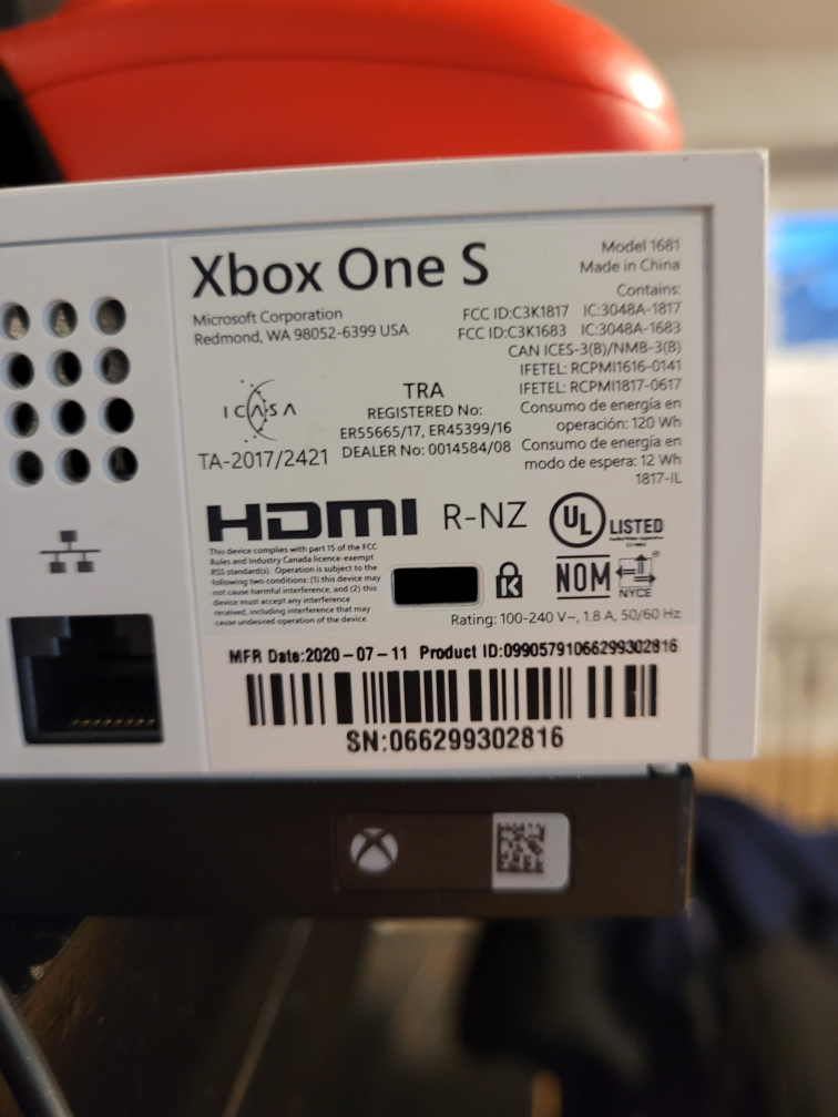 Xbox one s w/ games accessories