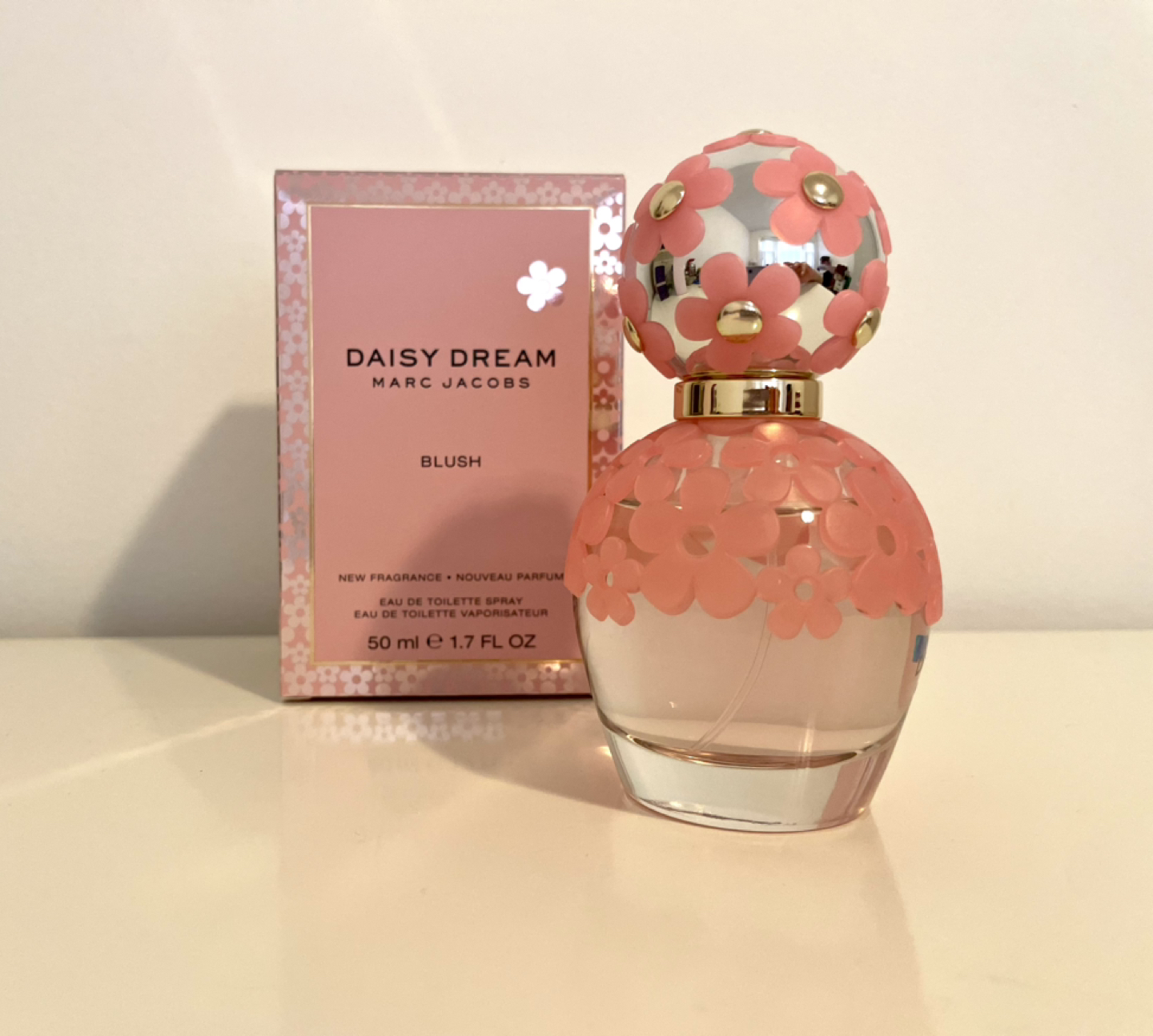 Marc Jacobs Daisy Dream Blush EDT 50ml image indicator(2)