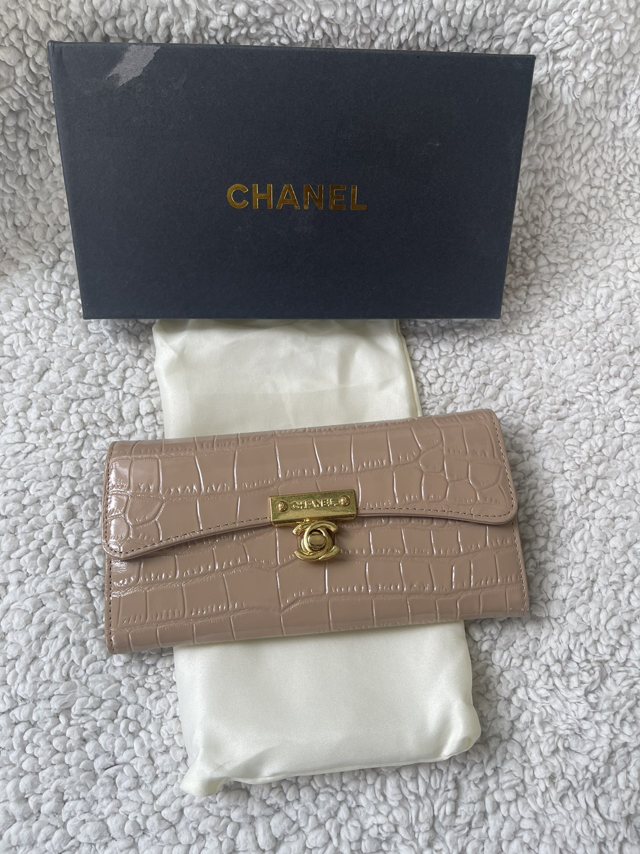 High Quality Wallets image indicator(7)