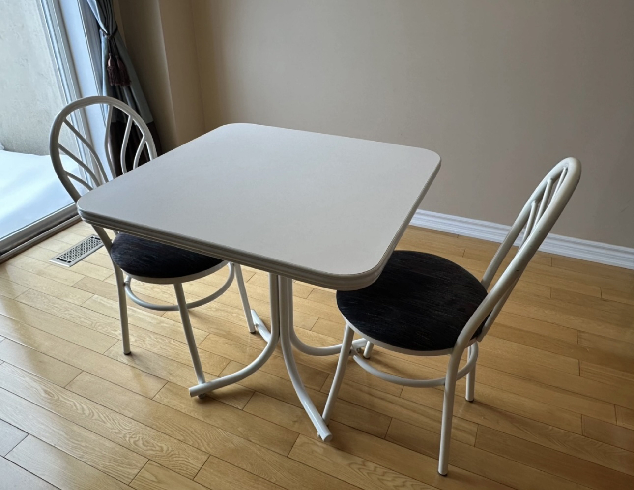 Dining Chairs - photo 4