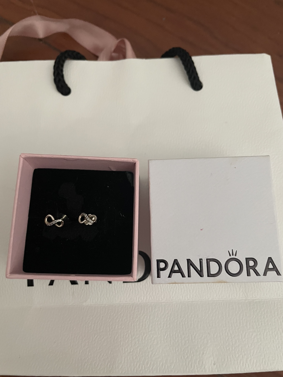 Pandora earrings thumbnail