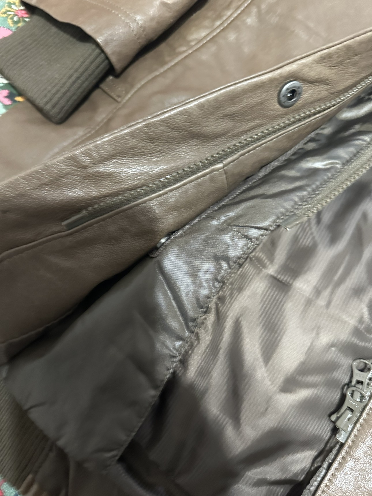 Danier women leather jacket - photo 3
