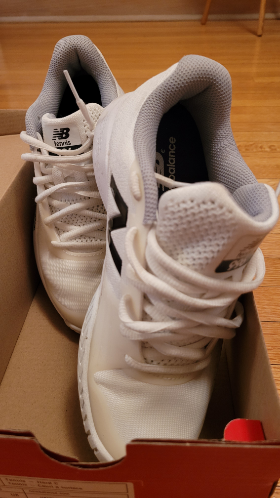 New Balance tennis shoes 🎁 image indicator(3)