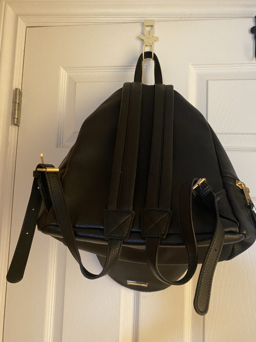 Aldo backpack/purse image indicator(4)