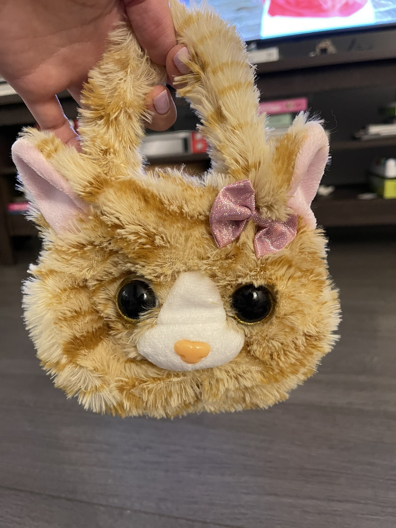 Free girl’s bag thumbnail