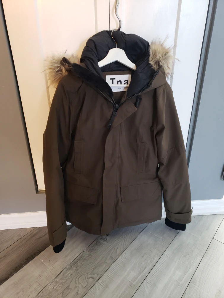 🎁 NEW Tna Larsen parka