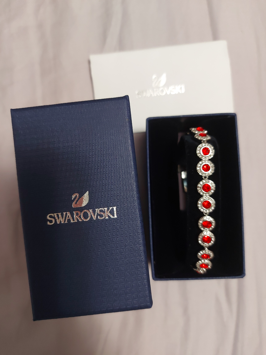 Genuine Swarovski Bracelet thumbnail