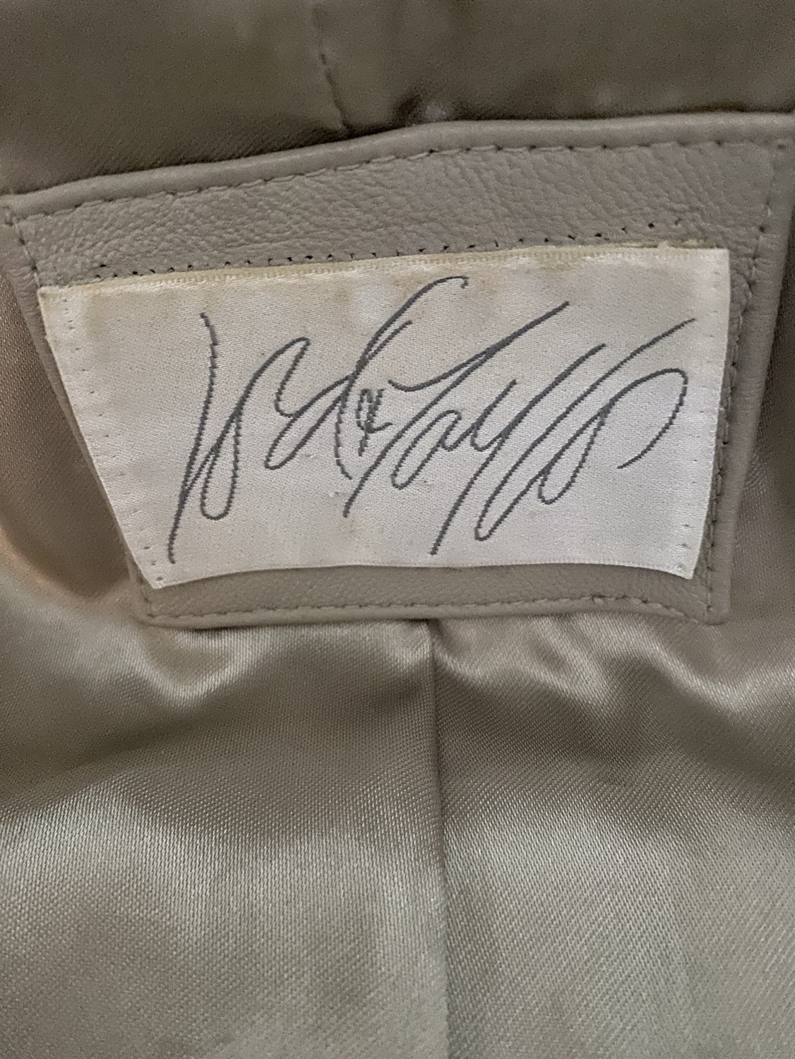 Lord & Taylor Leather Jacket sz 5-6 image indicator(5)