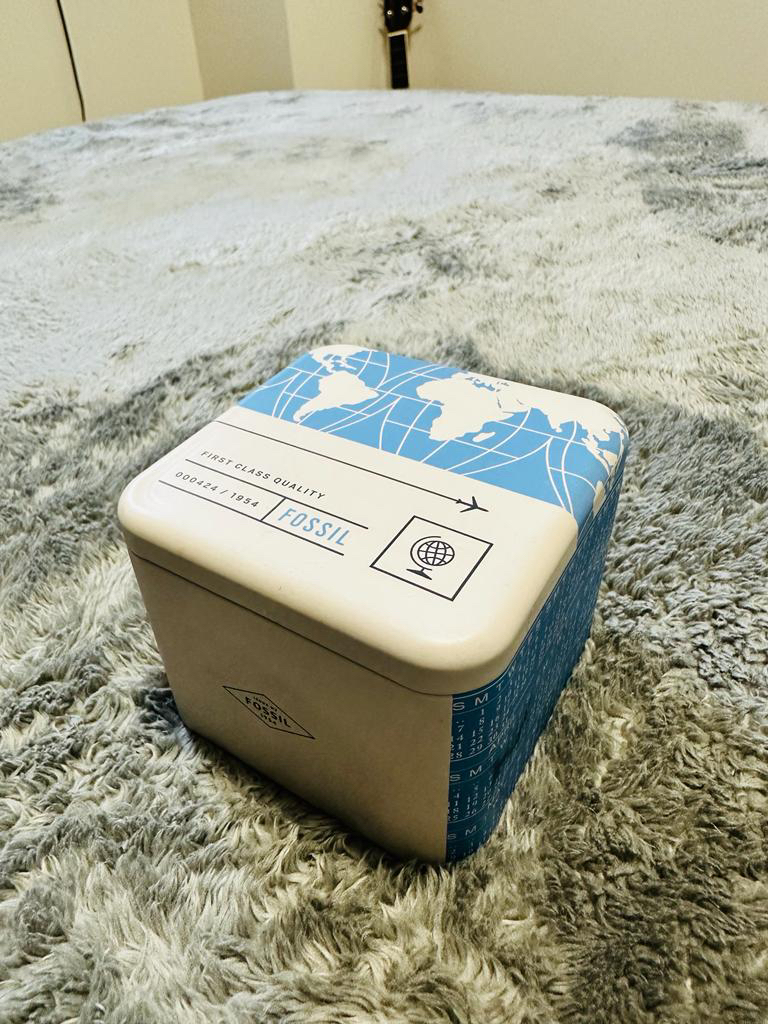 #SellingSpree Fossil Chelsey Brown dial Gold Tone women’s watch image indicator(5)