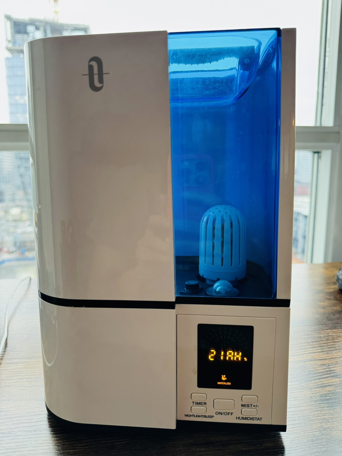 Humidifier with humidistat, auto-shut off etc. thumbnail
