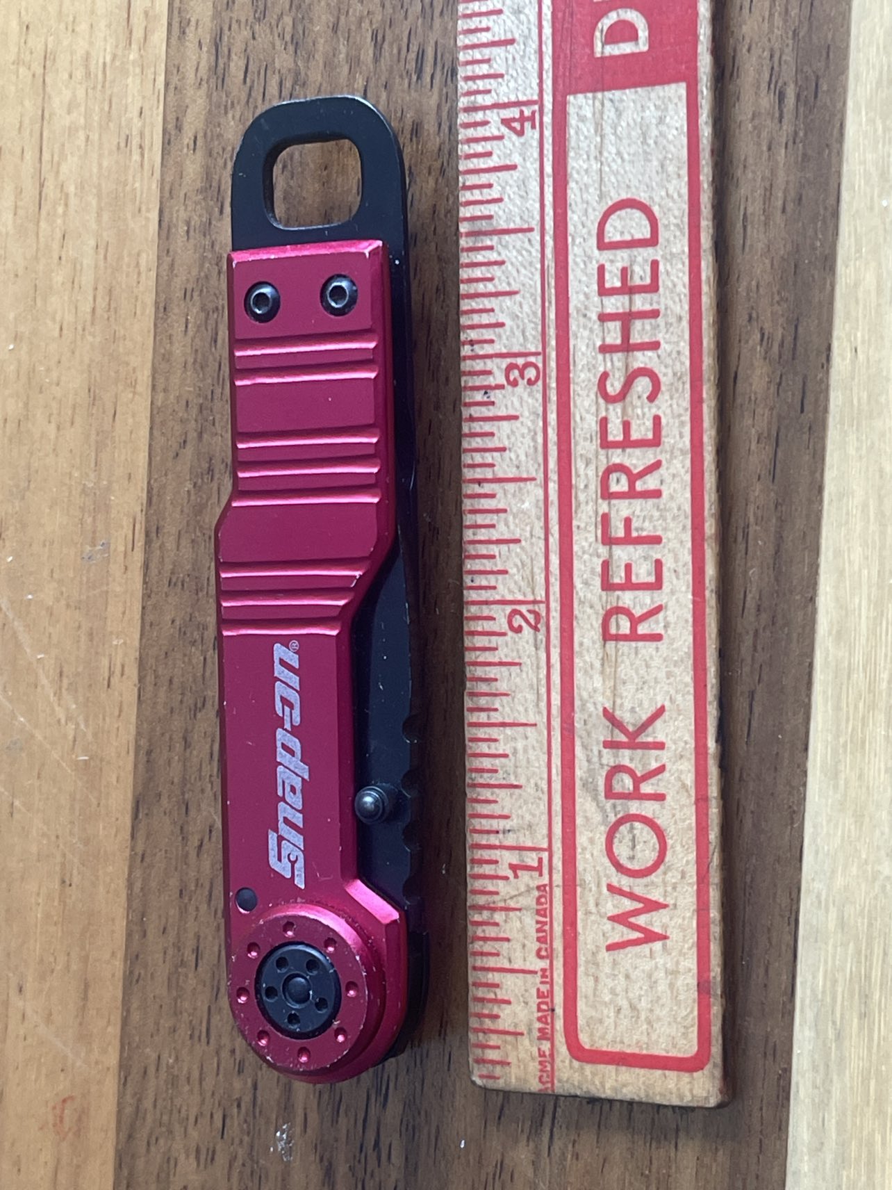 Snap on knife thumbnail