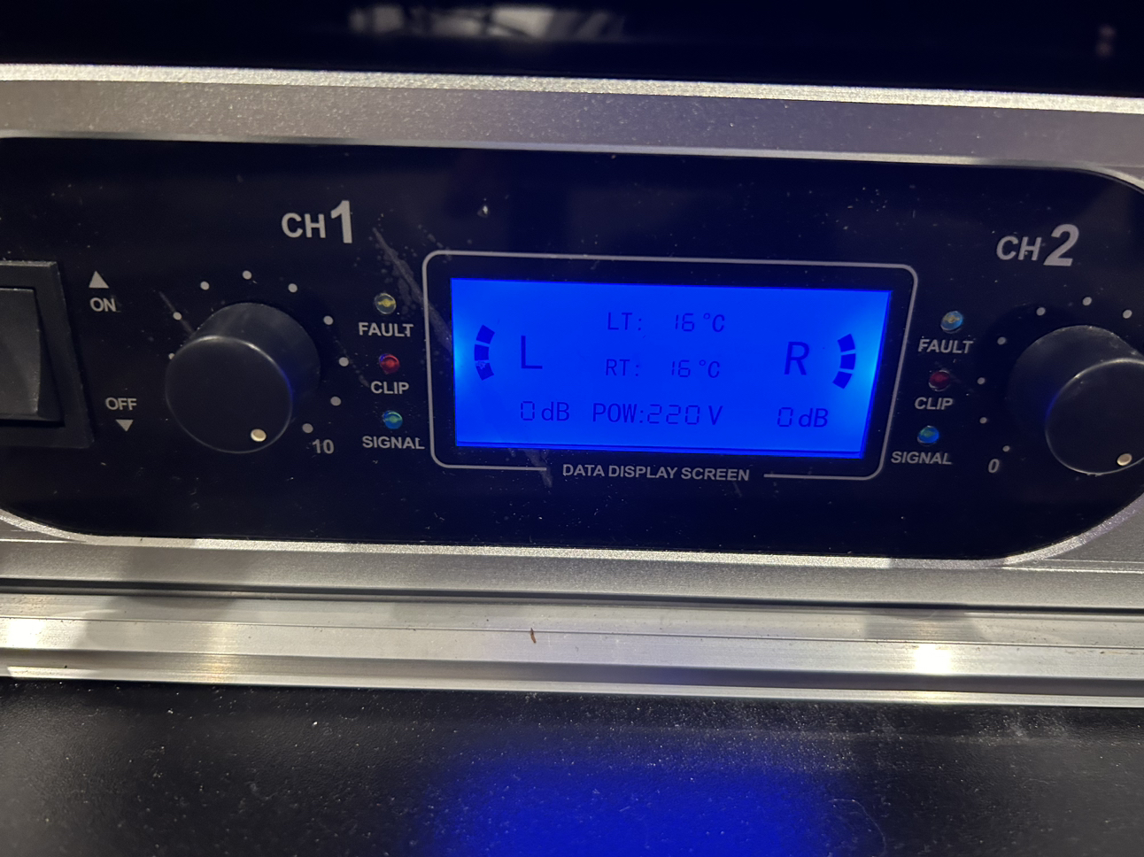 TIWA 800 watts Dual Channels Professional Amplifier - photo 3