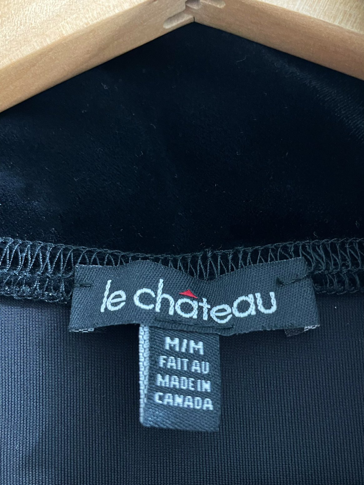 Le Chateau Black Velvet Bolero image indicator(3)