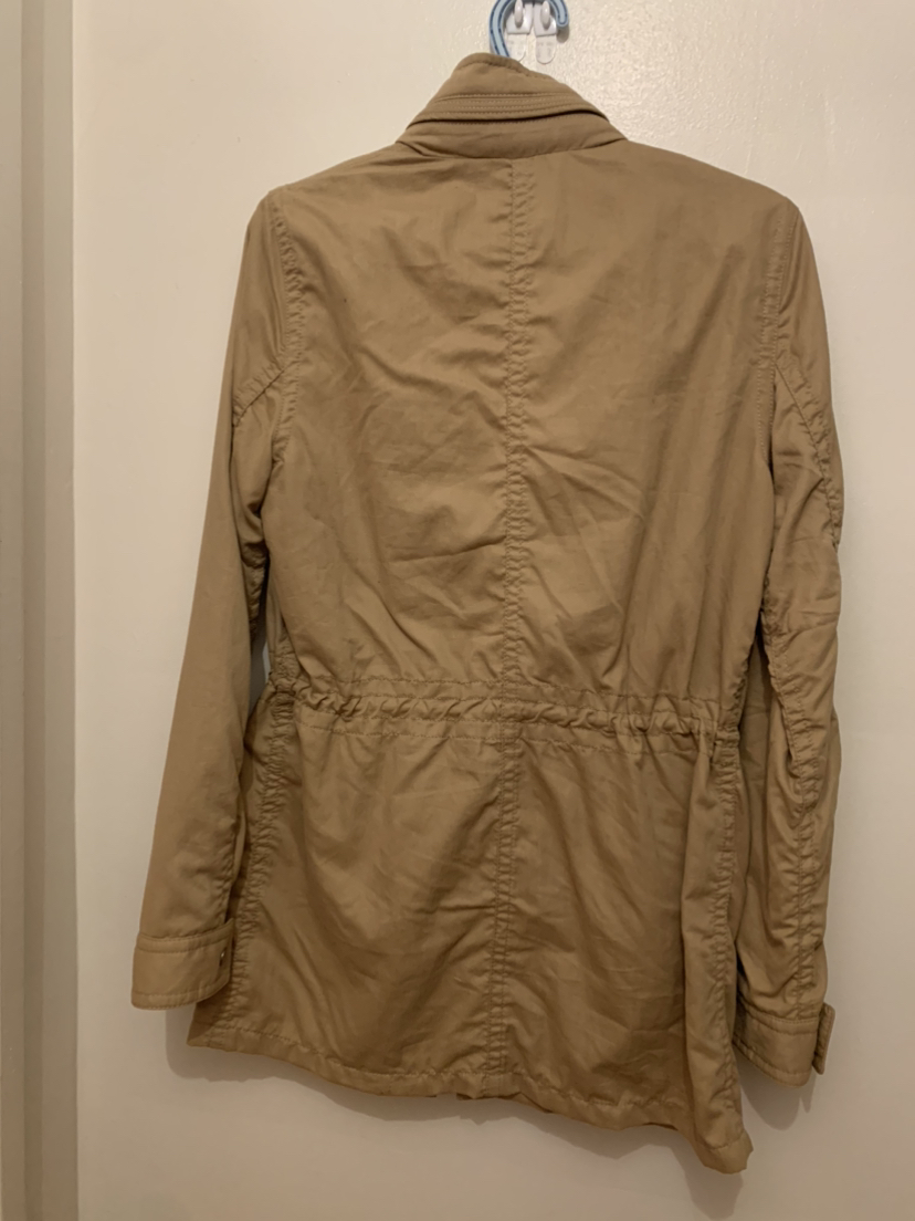 Coach jacket with hidden hood image indicator(2)