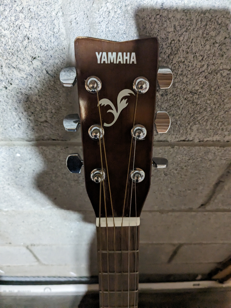 Yamaha F310P guitar - photo 3