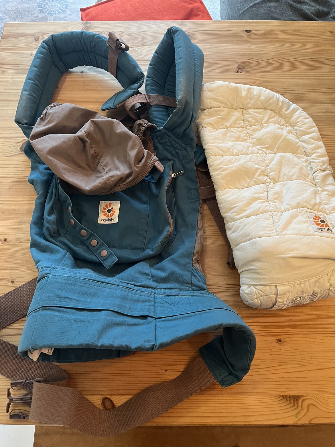 Ergo baby carrier and infant insert thumbnail