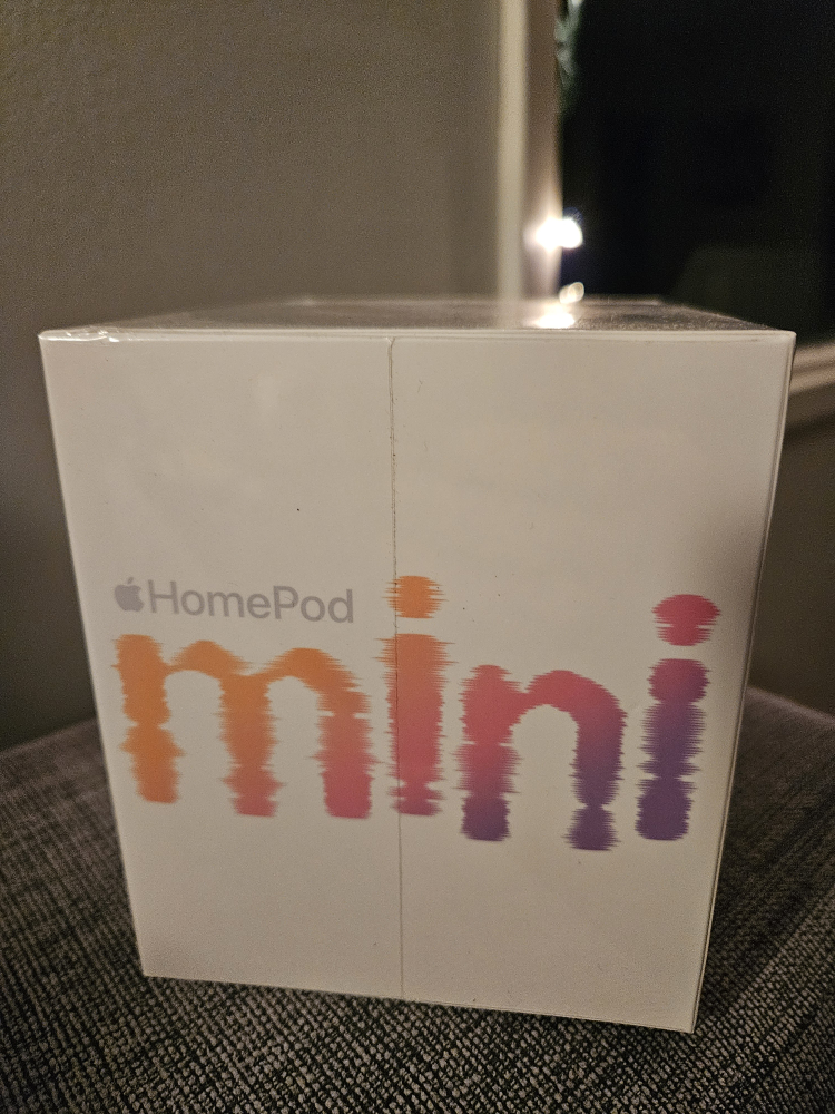 white homepod mini - photo 4