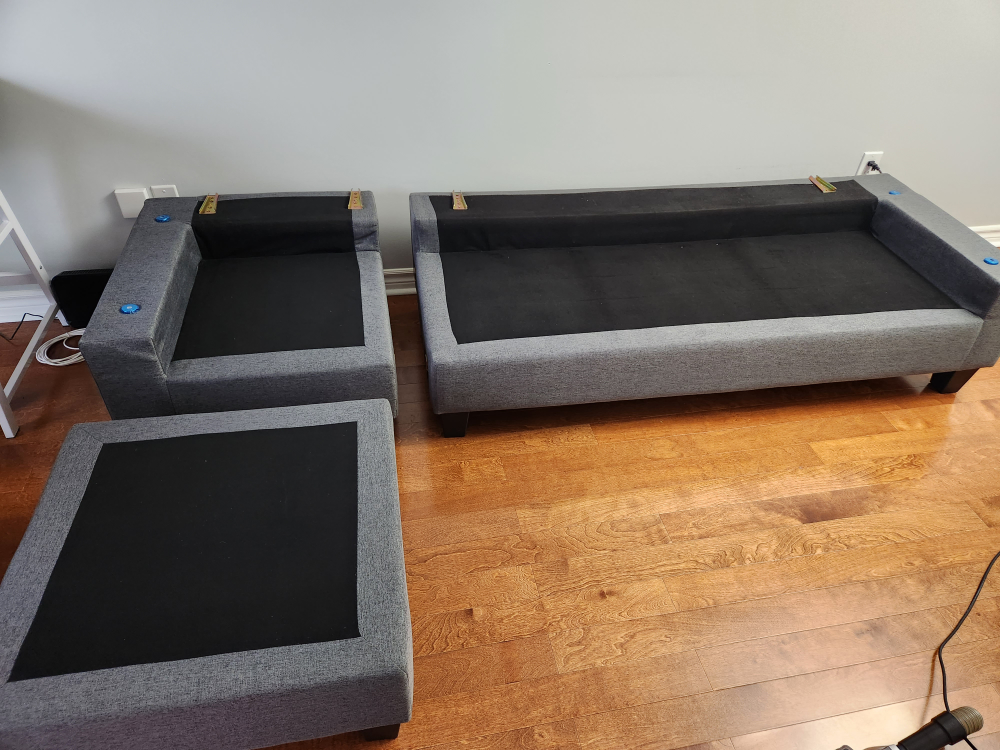 Comfortable sectional sofa - pet free house - photo 3