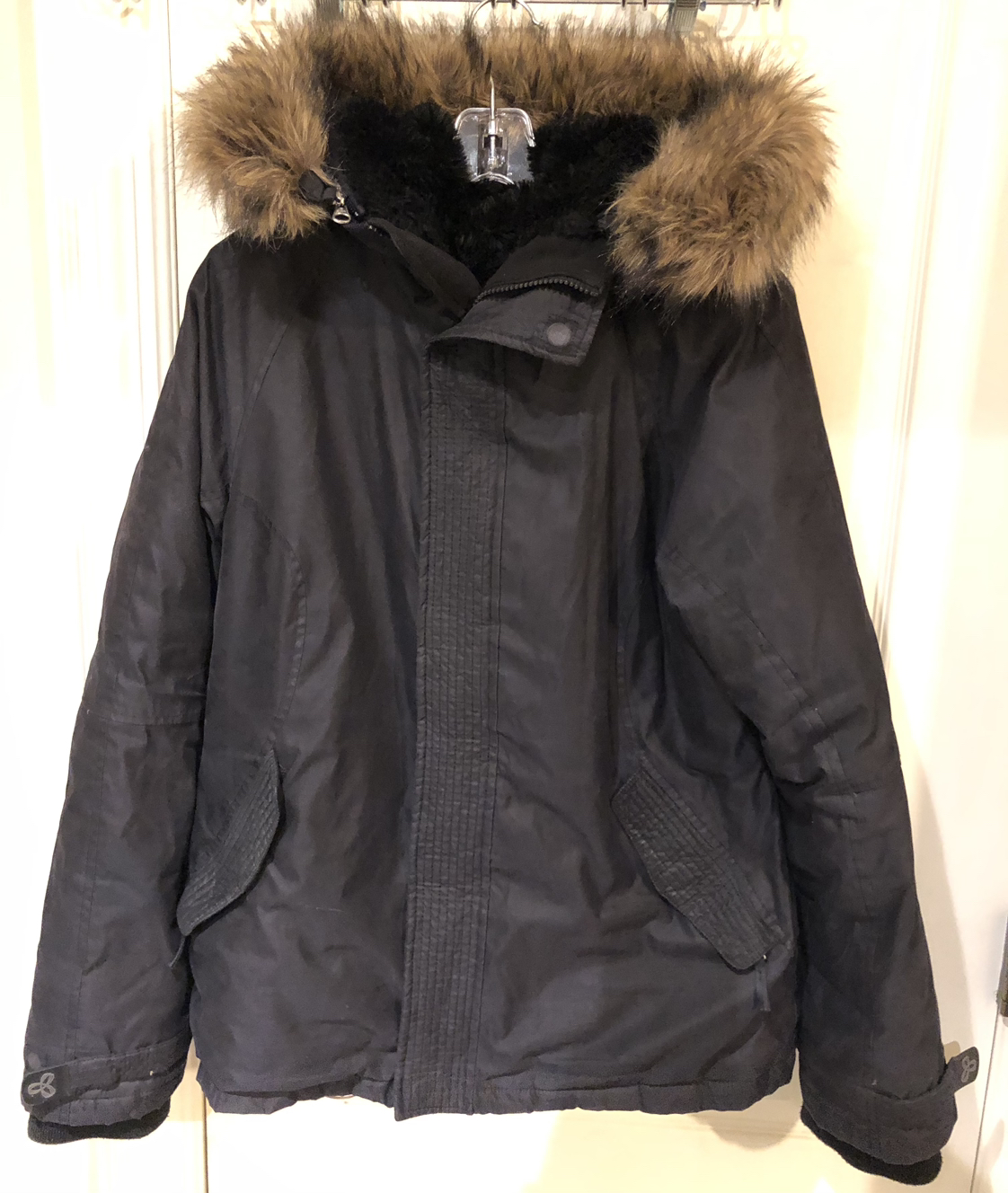 Women’s Size L TNA Summit Parka - photo 4