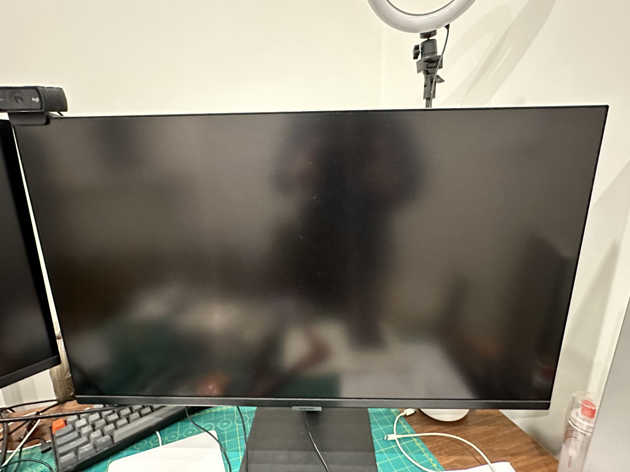 SAMSUNG 32-inch M7 Smart Monitor 4K UHD thumbnail