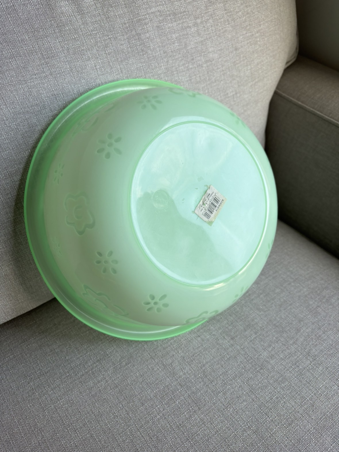 Large kitchen plastic bowls #freecycle image indicator(3)