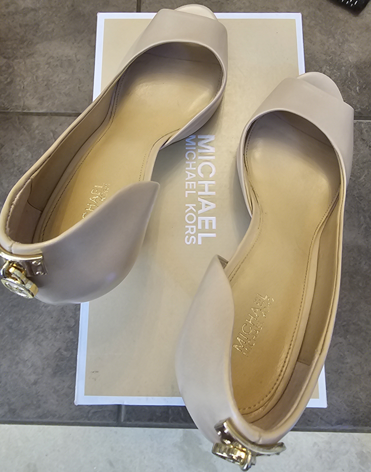 Michael Kors women Dress Shoes