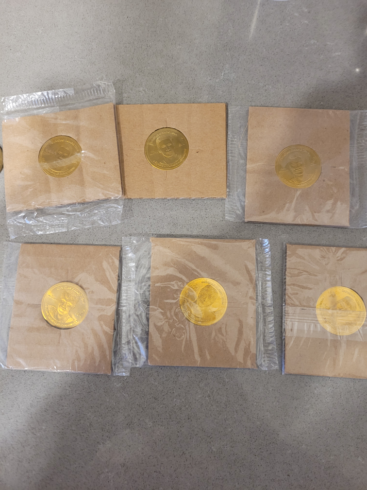 Lot of 10 Coca Cola Olympic Coins - photo 2