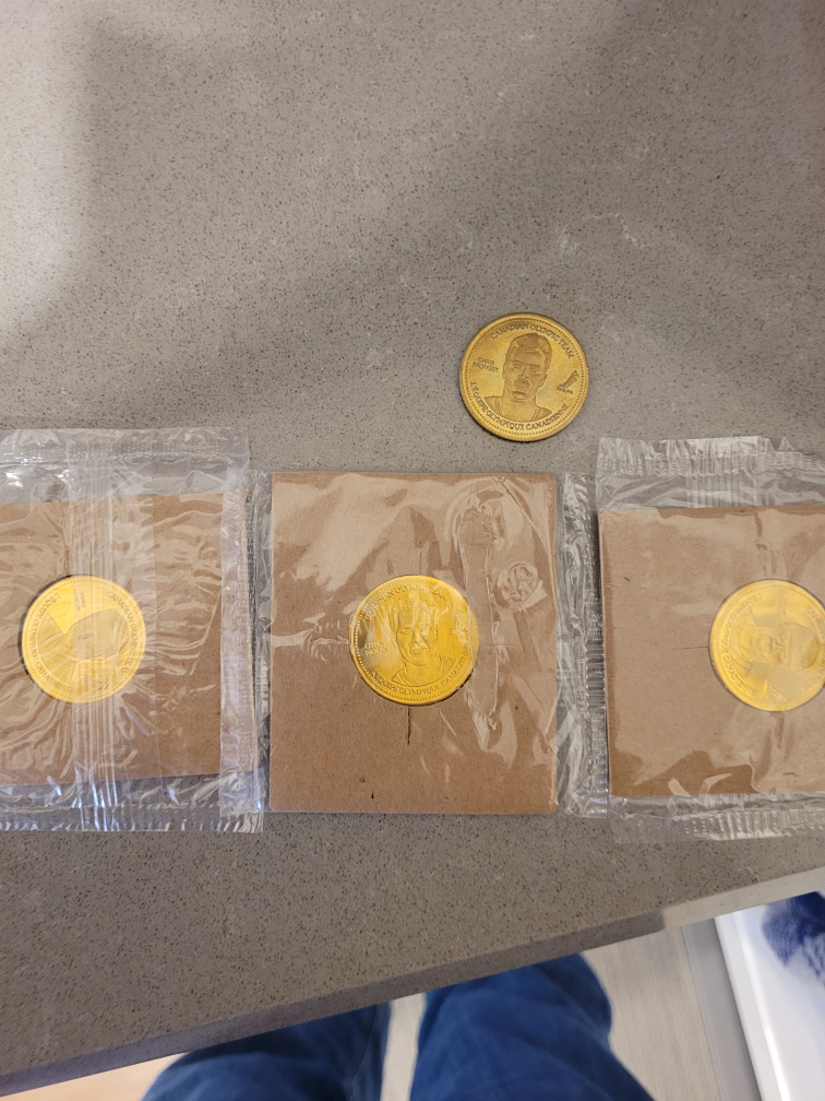 Lot of 10 Coca Cola Olympic Coins - photo 4